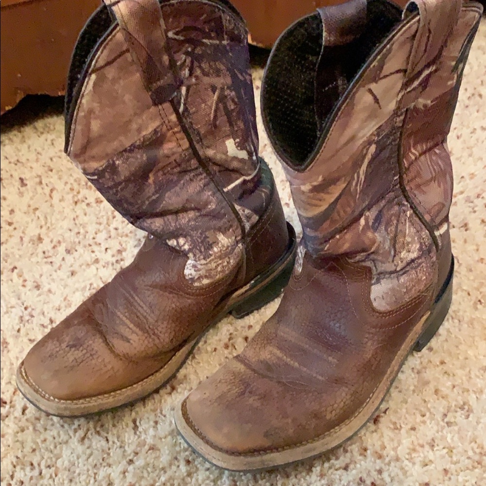 Kids boots